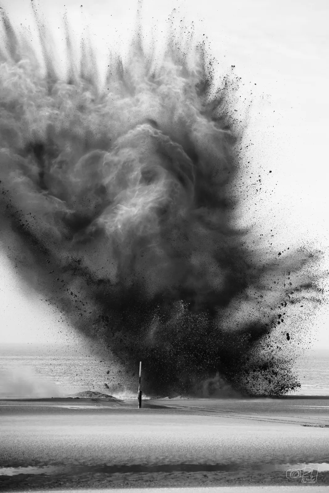 Nord & Monochrome - Mine Explosion